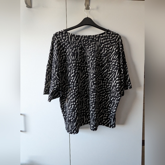 New Black Patterned Blouse Size 20 - Picture 8 of 10